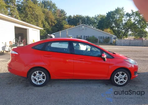 2014 Ford Fiesta Se z USA, uszkodzony, nr VIN 3FADP4BJ9EM117189
